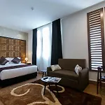 Belllo Hotel Jb Central
